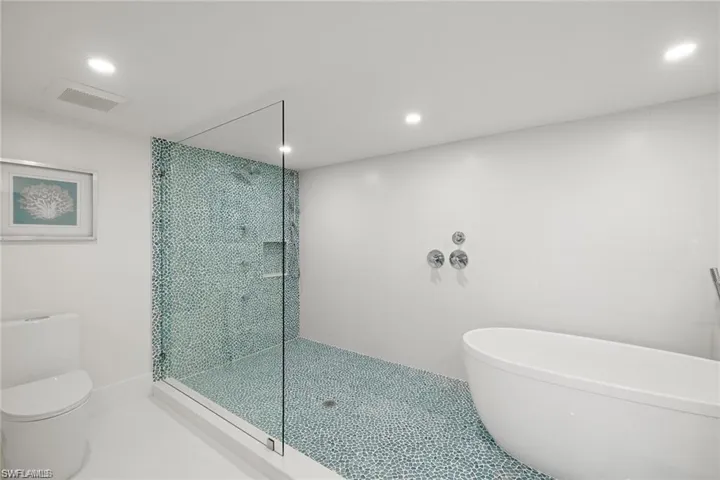 5601 Turtle Bay Dr 302, Naples, Florida 34108