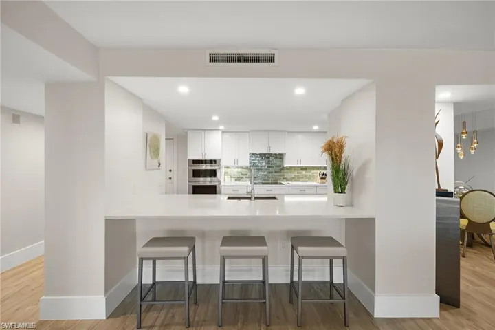 5601 Turtle Bay Dr 302, Naples, Florida 34108