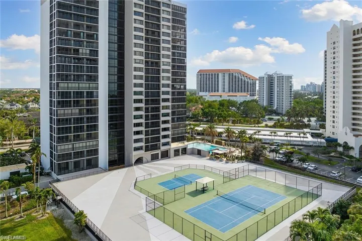5601 Turtle Bay Dr 302, Naples, Florida 34108