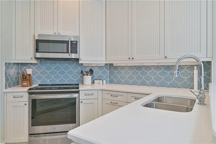 5000 Royal Shores Dr 101, Estero, Florida 33928