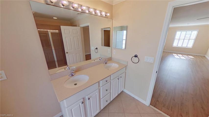 Double vanity