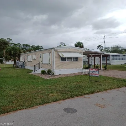 27530  Hale  DR, Bonita Springs, FL 34135
