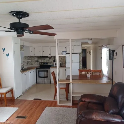 27530  Hale  DR, Bonita Springs, FL 34135