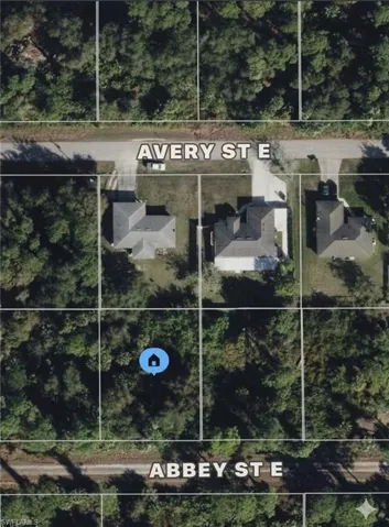 913 Abbey St E, Lehigh Acres, Florida 33974
