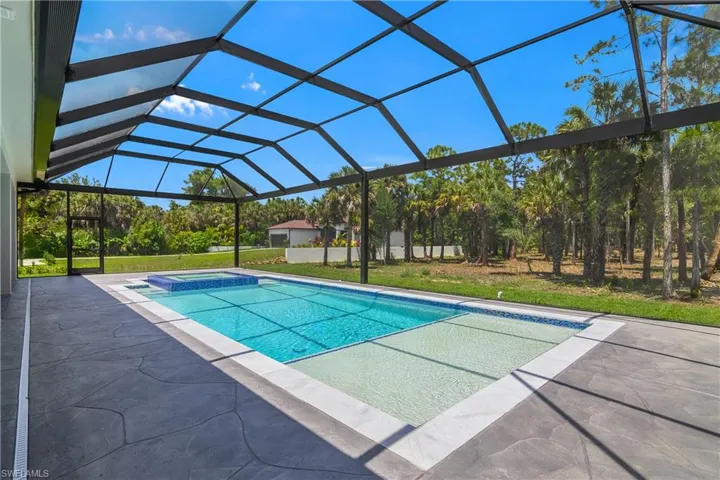 172  11th SW ST, Naples, FL 34117