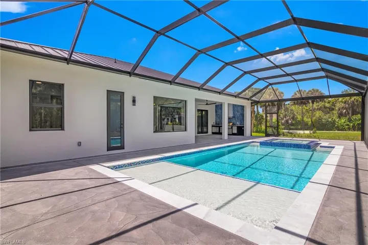 172  11th SW ST, Naples, FL 34117