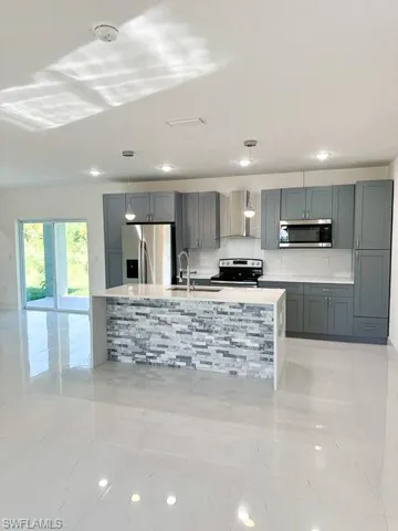 811  Milwaukee  BLVD, Lehigh Acres, FL 33974
