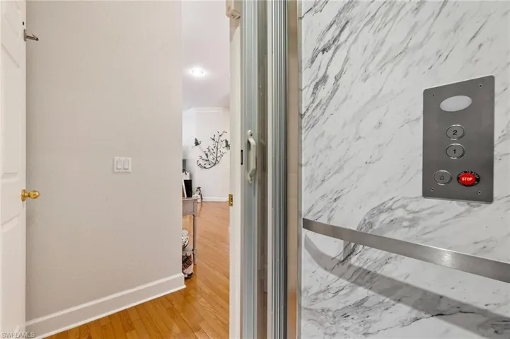 Private Elevator