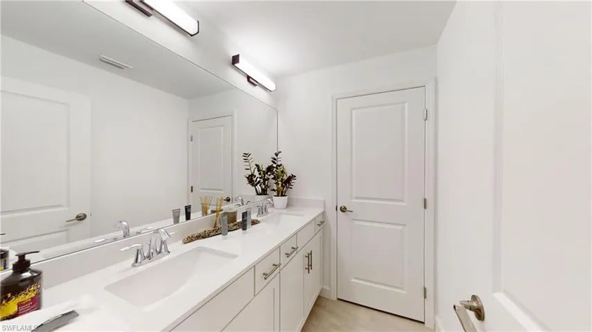 18302 Ridgeline Dr, Estero, Florida 33928