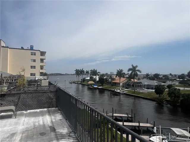 1754  Cape Coral E PKWY, Cape Coral, FL 33904