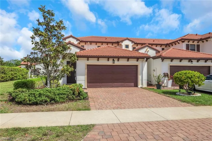 7738 Bristol Cir, Naples, Florida 34120