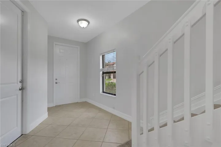 7738 Bristol Cir, Naples, Florida 34120