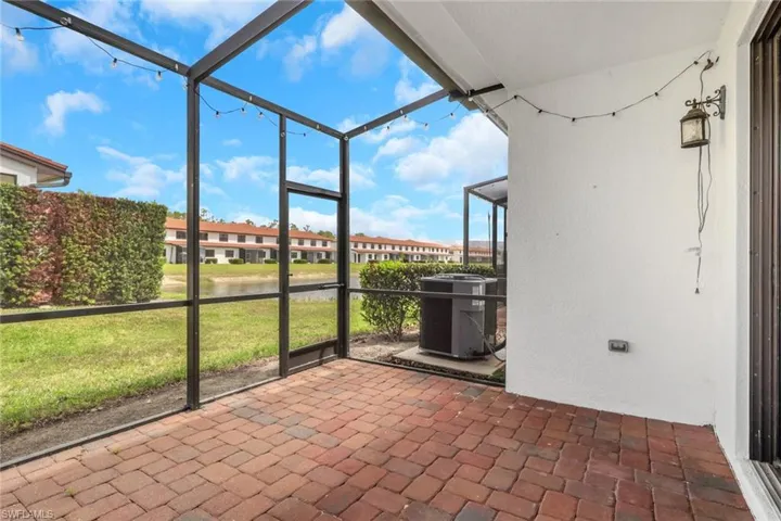 7738 Bristol Cir, Naples, Florida 34120