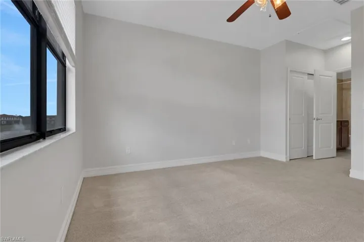 7738 Bristol Cir, Naples, Florida 34120
