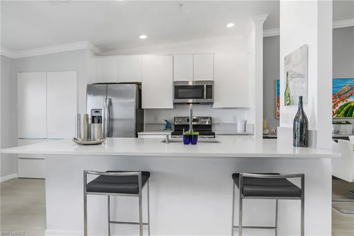 9525  Avellino  WAY, Naples, FL 34113