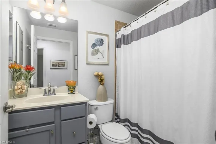 9525  Avellino  WAY, Naples, FL 34113