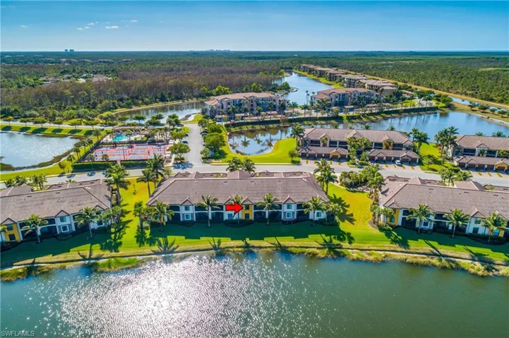 9525  Avellino  WAY, Naples, FL 34113