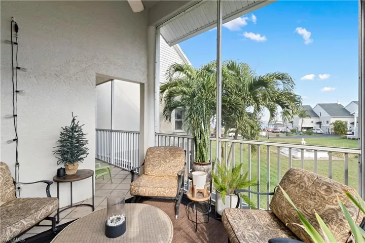 Second Floor Screened Lanai