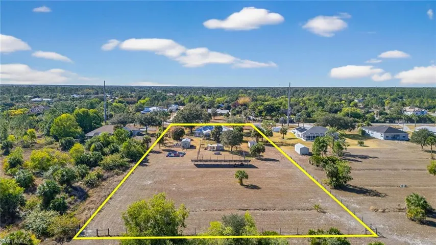 Aerial overview of property's location with property boundaries highlighted