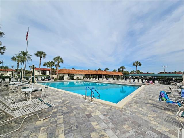 4339 27th CT SW # 104, NAPLES FL 34116