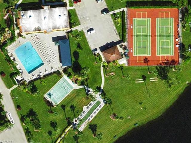 4339 27th CT SW # 104, NAPLES FL 34116