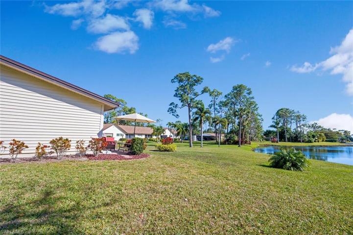 1054  Pine Isle  LN, Naples, FL 34112