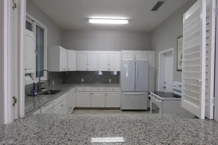 5025  Bonita Beach  RD, Naples, FL 34134