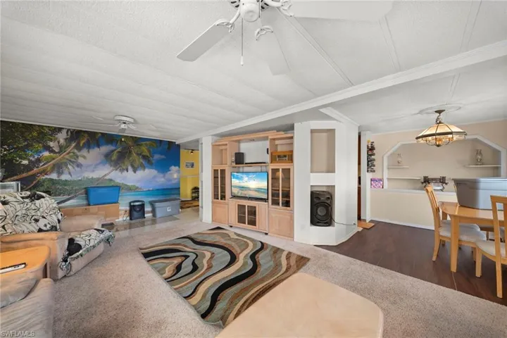 11170 Ballweg Ln, Fort Myers, Florida 33908