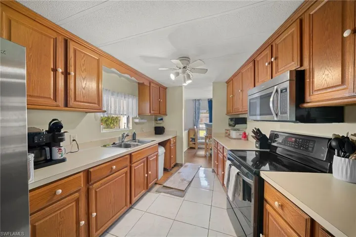 11170 Ballweg Ln, Fort Myers, Florida 33908