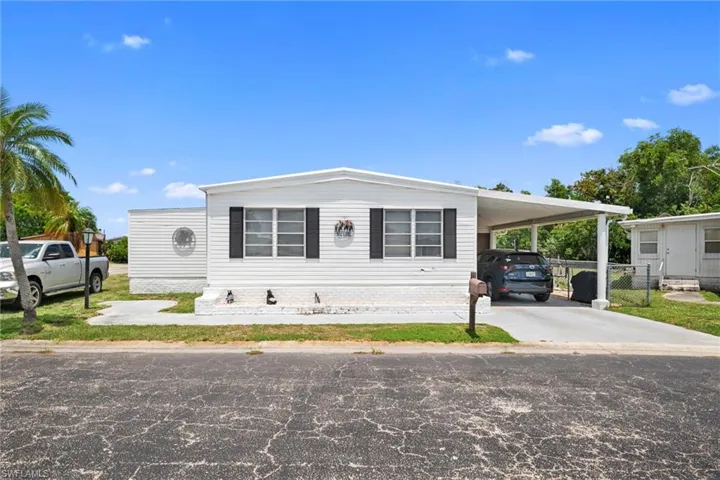 11170 Ballweg Ln, Fort Myers, Florida 33908