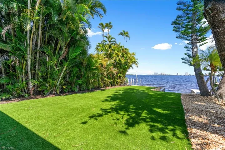 752 Overiver Dr, North Fort Myers, Florida 33903