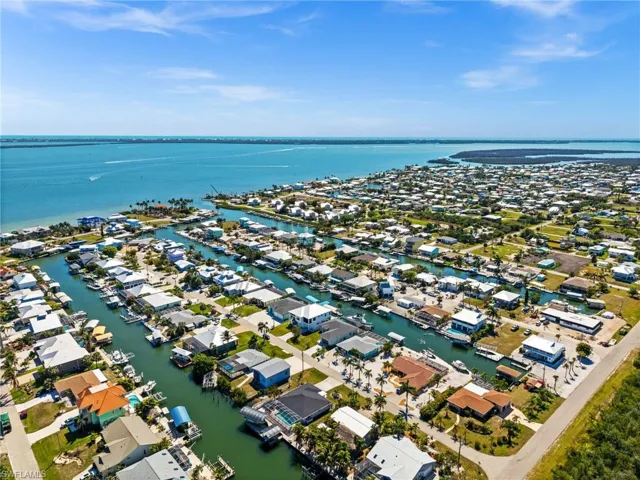 2443 Carambola Ln, St. James City, Florida 33956