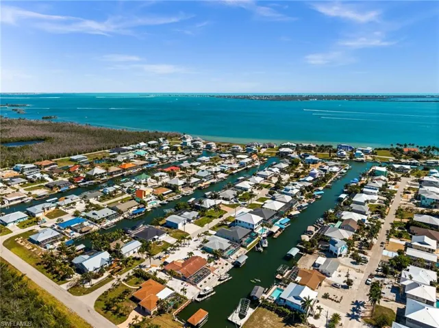 2443 Carambola Ln, St. James City, Florida 33956