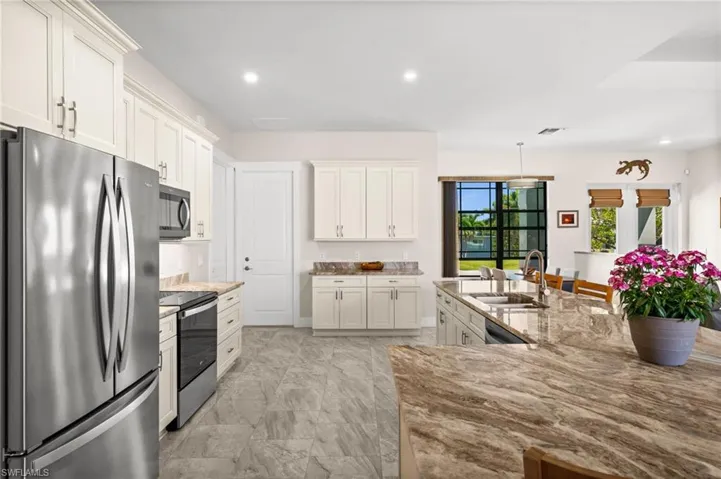 Spacious Kitchen
