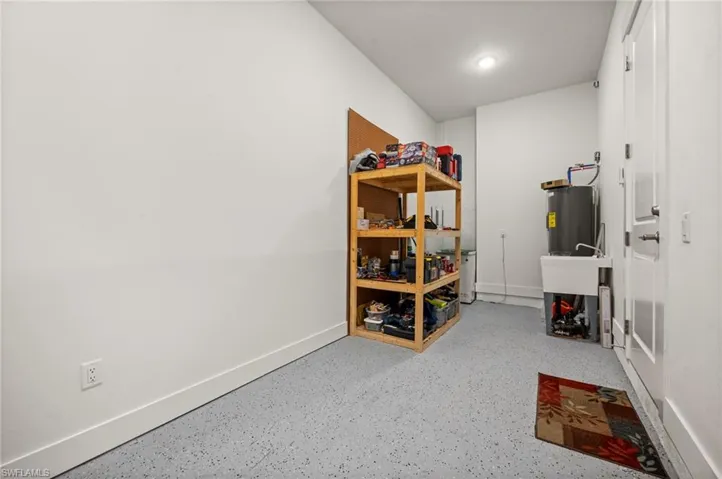 Cllimate Controlled Hobby Room located between Garage & House