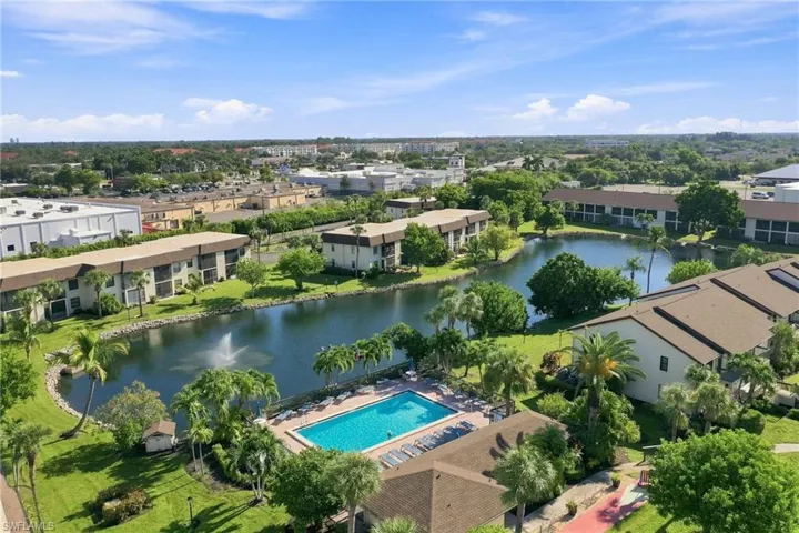 9271 Central Park Dr 206, Fort Myers, Florida 33919