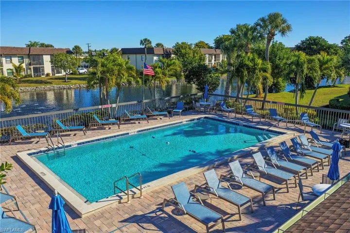 9271 Central Park Dr 206, Fort Myers, Florida 33919
