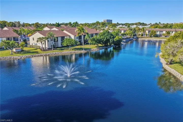 9271 Central Park Dr 206, Fort Myers, Florida 33919