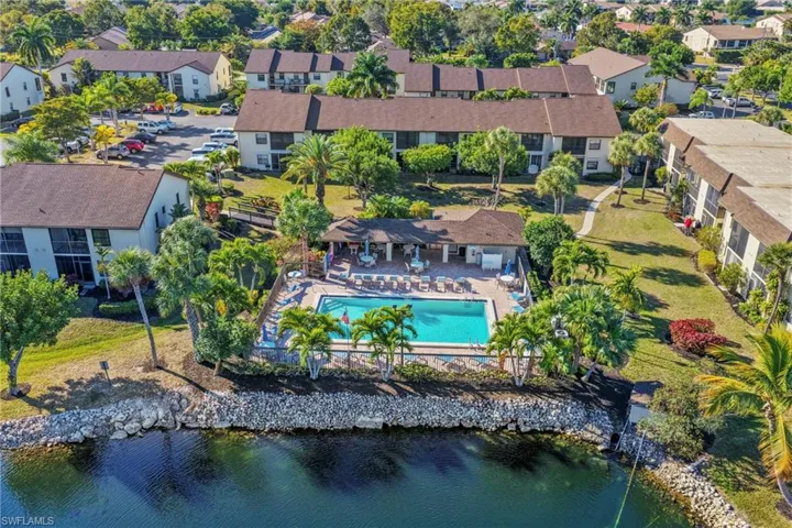9271 Central Park Dr 206, Fort Myers, Florida 33919