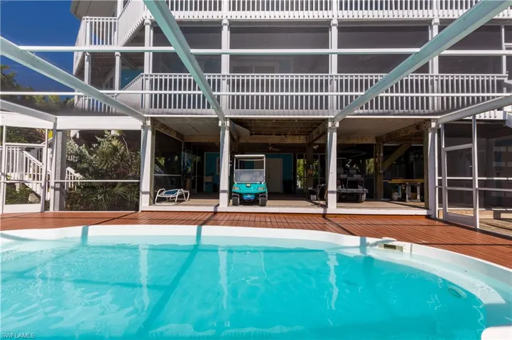 621  Rum  RD, Captiva, FL 33924