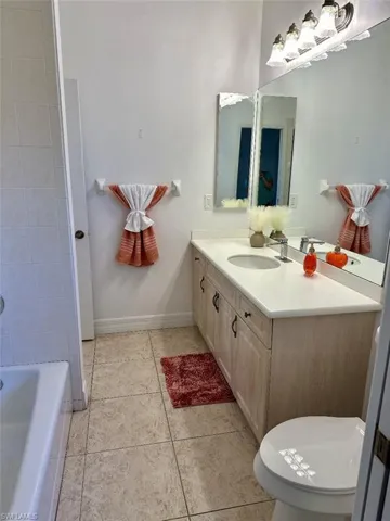 944 SW 15th  PL, Cape Coral, FL 33991
