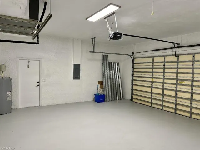 944 SW 15th  PL, Cape Coral, FL 33991