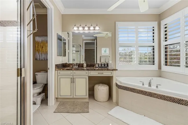 13528 Mandarin Cir, Naples, Florida 34109