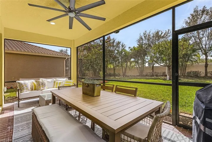 13528 Mandarin Cir, Naples, Florida 34109