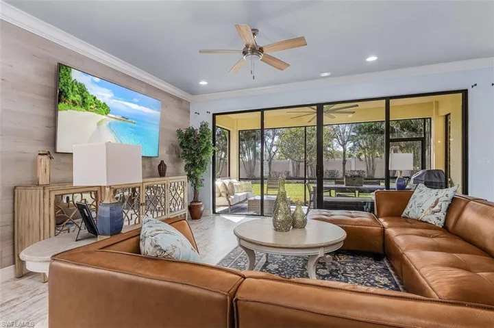 13528 Mandarin Cir, Naples, Florida 34109