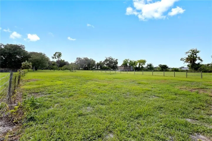View of yard featuring a rural view