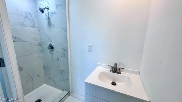 5664  Captain John Smith  LOOP, North Fort Myers, FL 33917