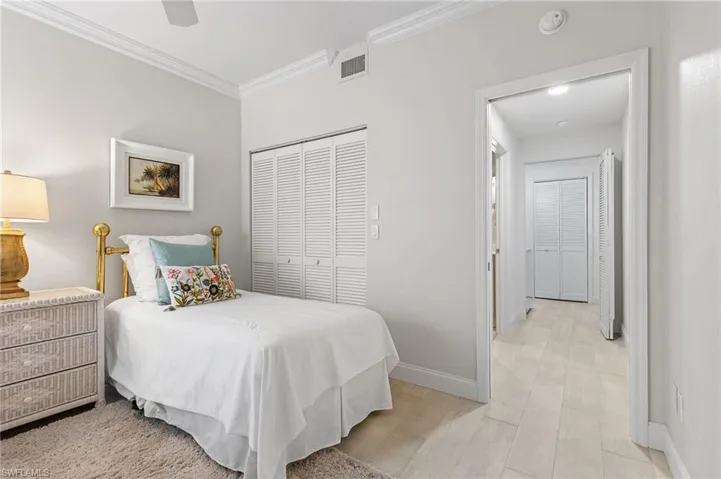 Guest bedroom
