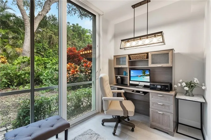 859 Tanbark Dr # 104, Naples Fl 34108