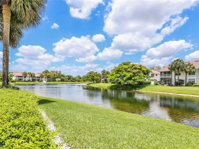 4970  Deerfield  WAY, Naples, FL 34110